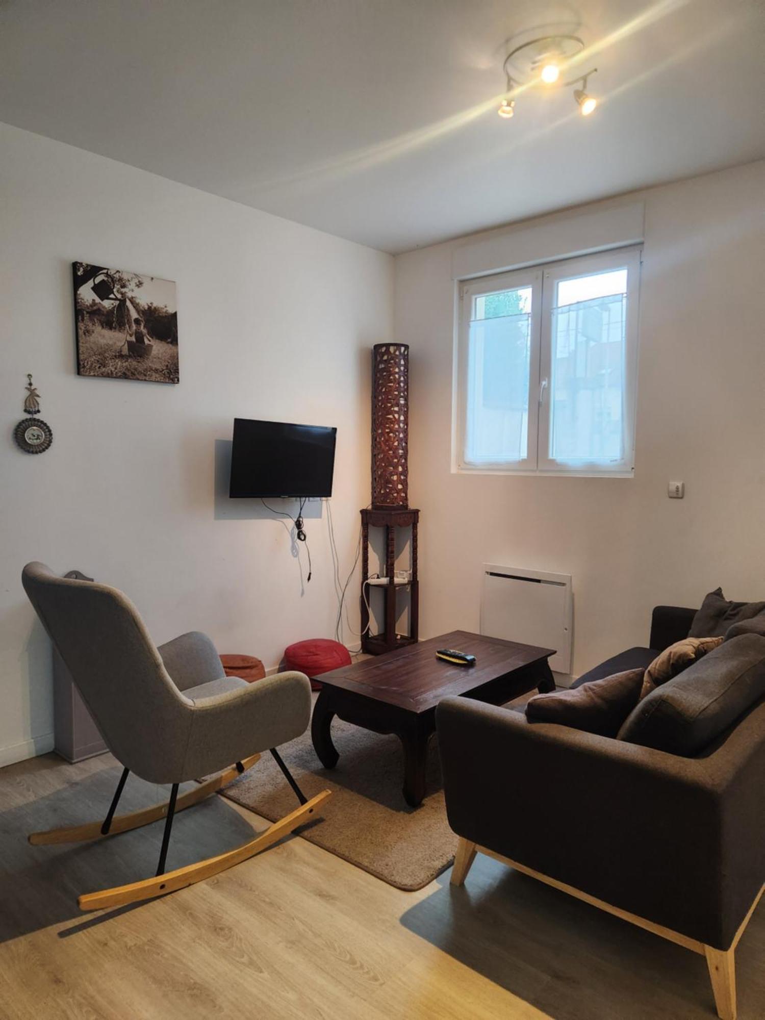 Appartement Hyper-Centre Epernay Avec Sauna Et Parking Prive Ngoại thất bức ảnh
